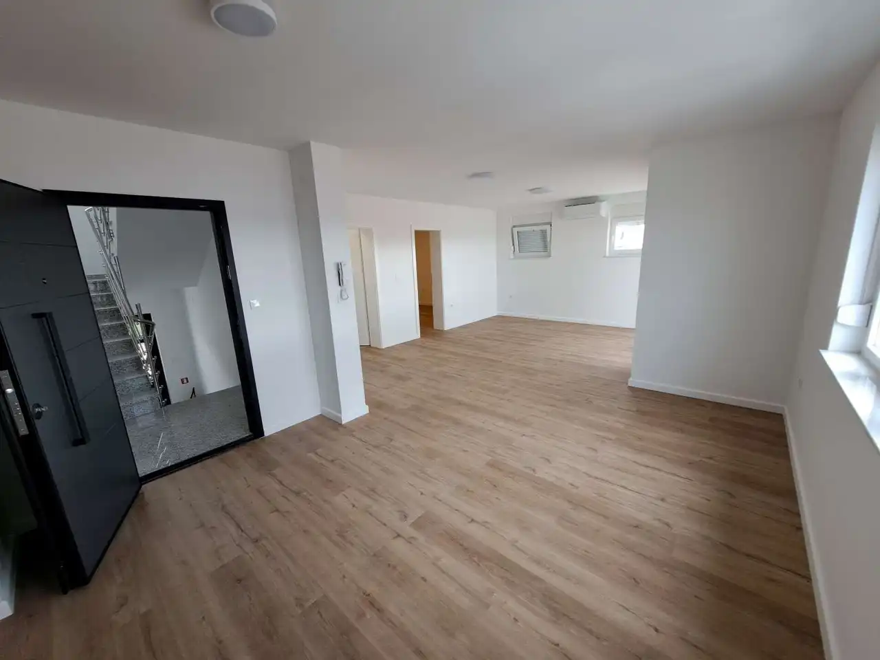Crikvenica - Četverosoban stan s dvije terase 123 m2, novogradnja