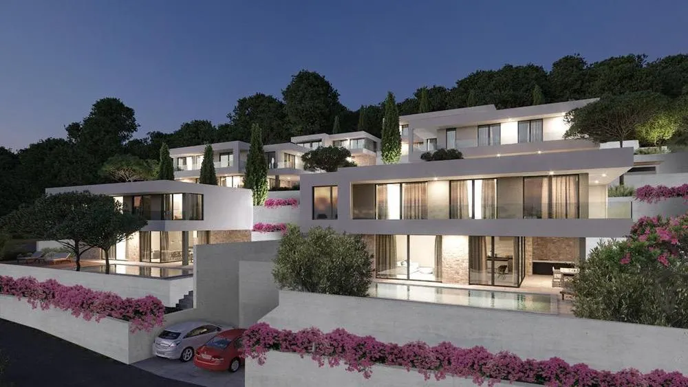 Trogir, Seget - Stavebný pozemok s ideovým projektom 7685 m2