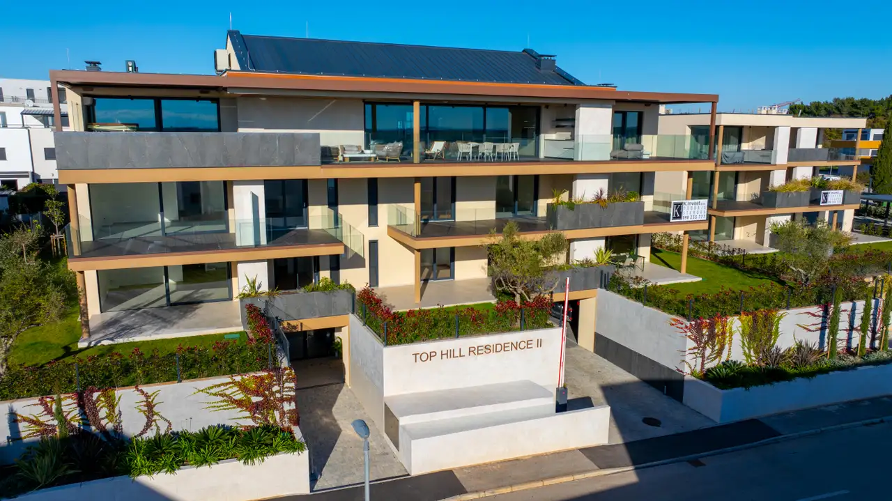 Istra, Novigrad - Štirisobno stanovanje v luksuznem stanovanjskem kompleksu 136 m2