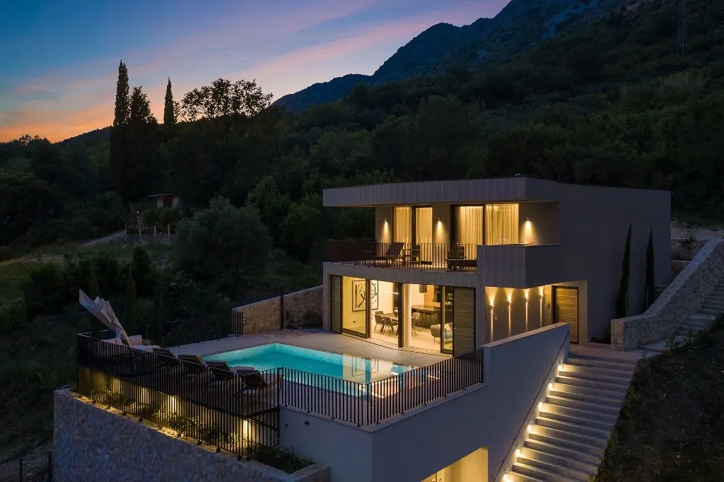 Dubrovník - Elegantná vila moderného dizajnu 394 m2