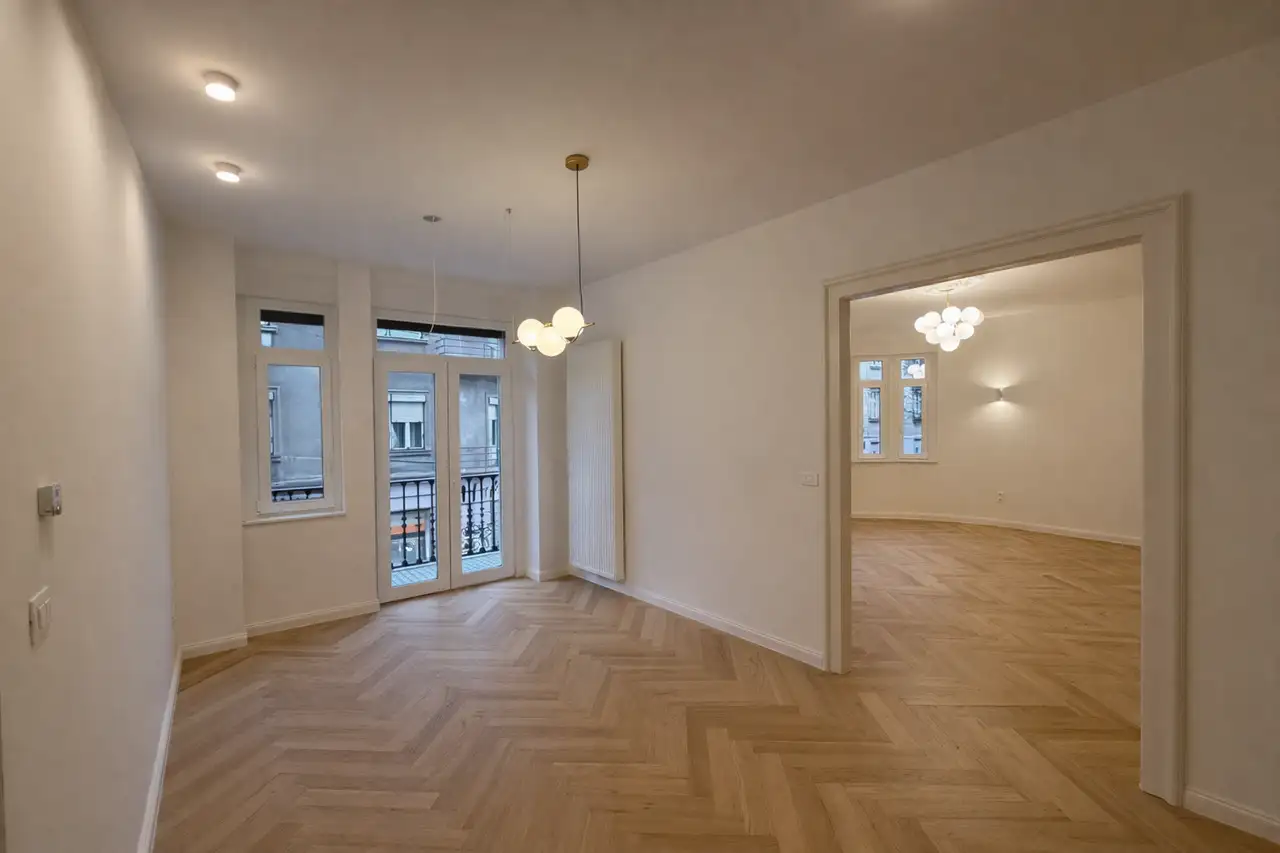 Zagreb, Centar - elegantno renoviran stan u centru grada