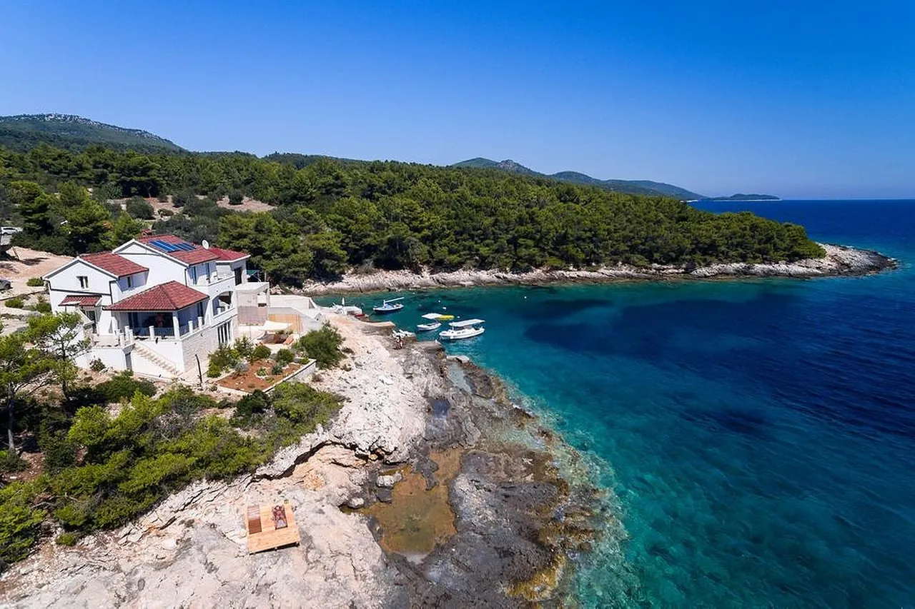 Ostrov Korčula - Nádherná ohromující vila u moře 312 m2