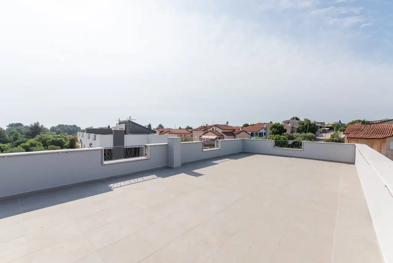 Istria, Vabriga - appartamento con terrazza sul tetto