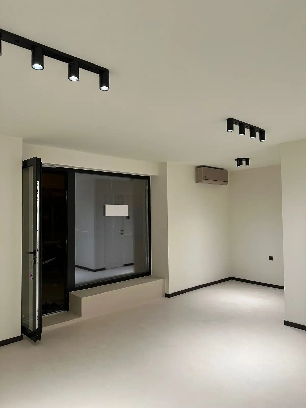 Zagreb, Donji Grad - Renoviran poslovni prostor u širem centru Zagreba