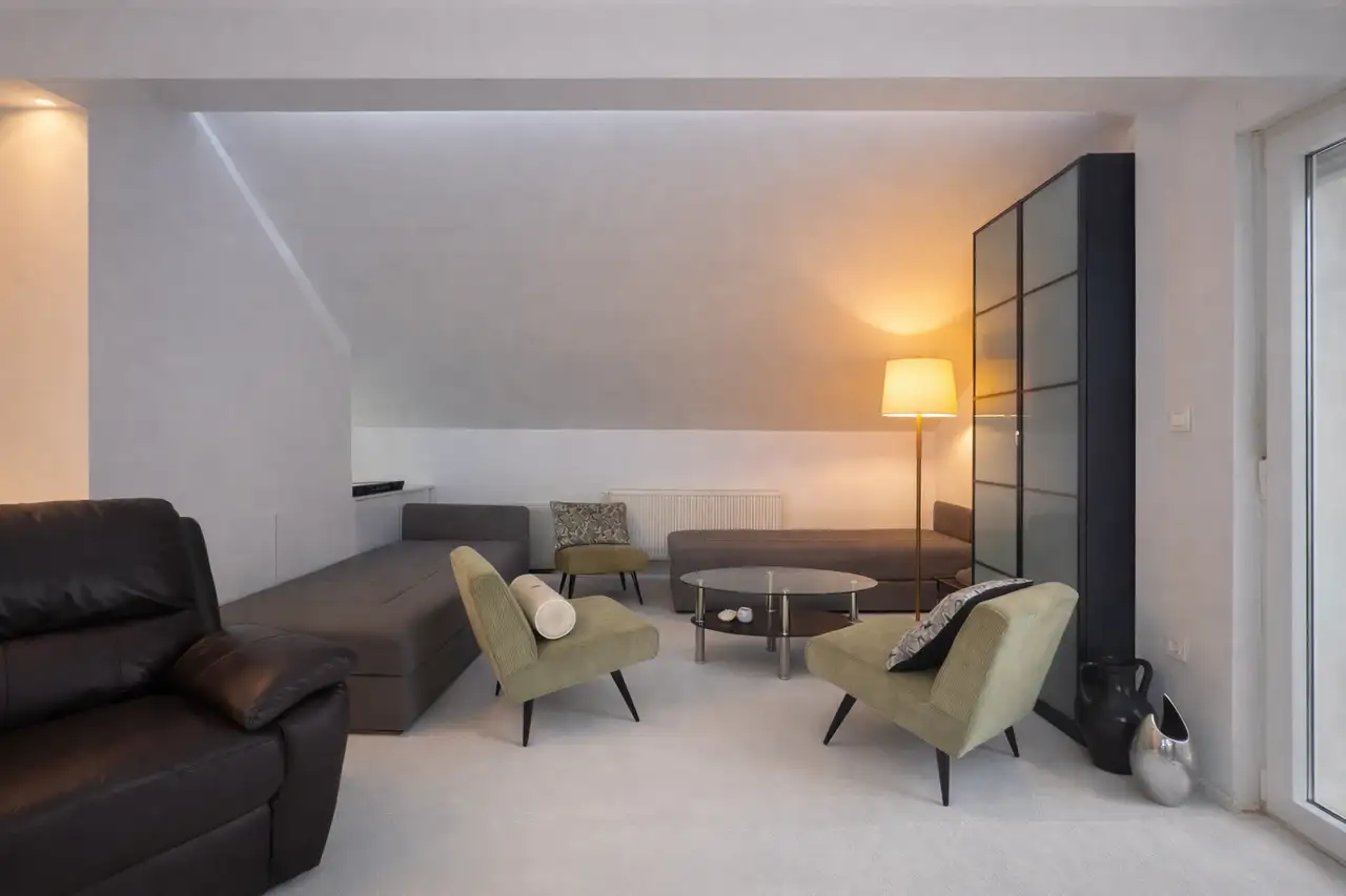 Zagreb, Malešnica - dvoetažan stan s parkirnim mjestom i vrtom