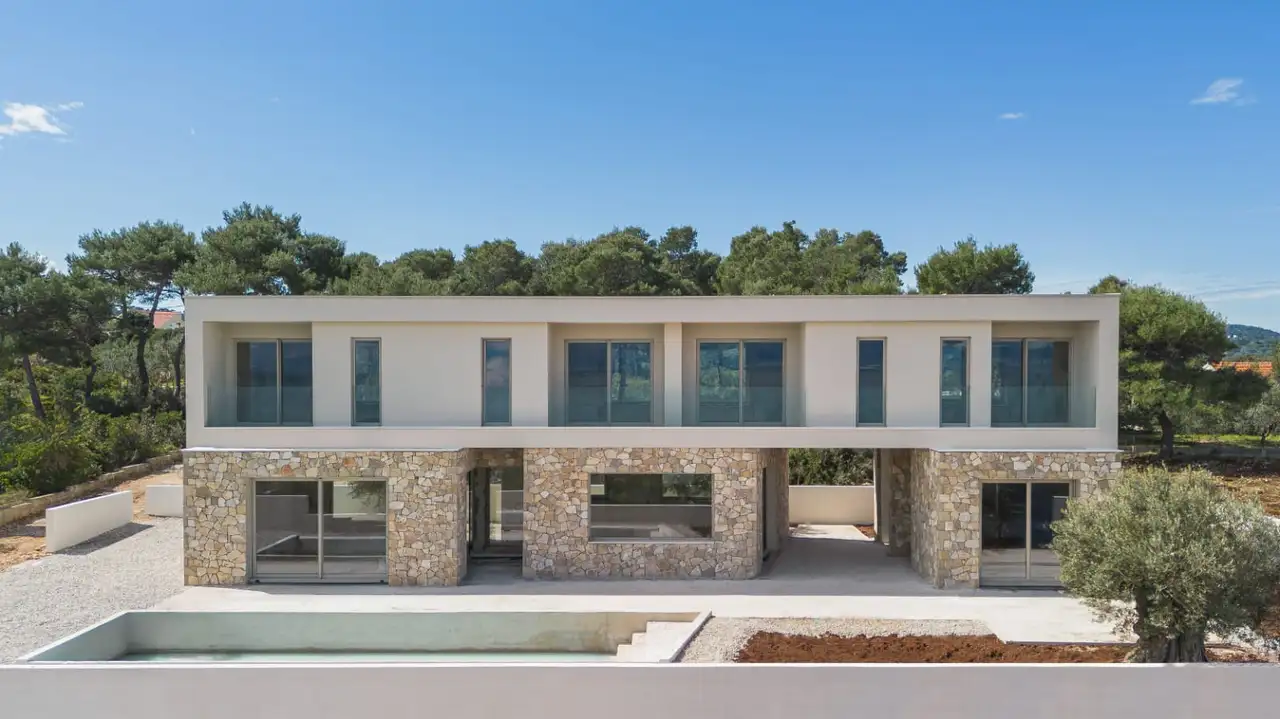 Šolta - Villa moderna con piscina