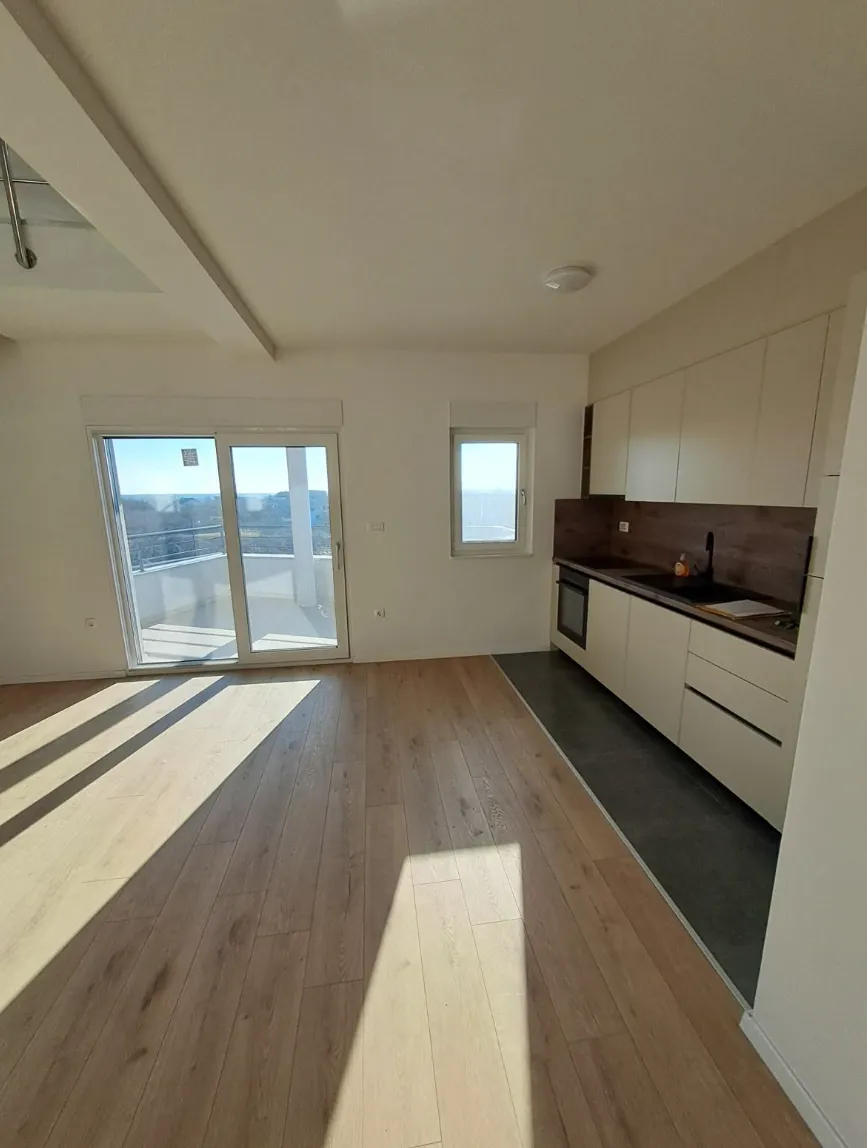 Záhreb, Sesvete - Obchodný obytný priestor novostavba 171m2 prenájom