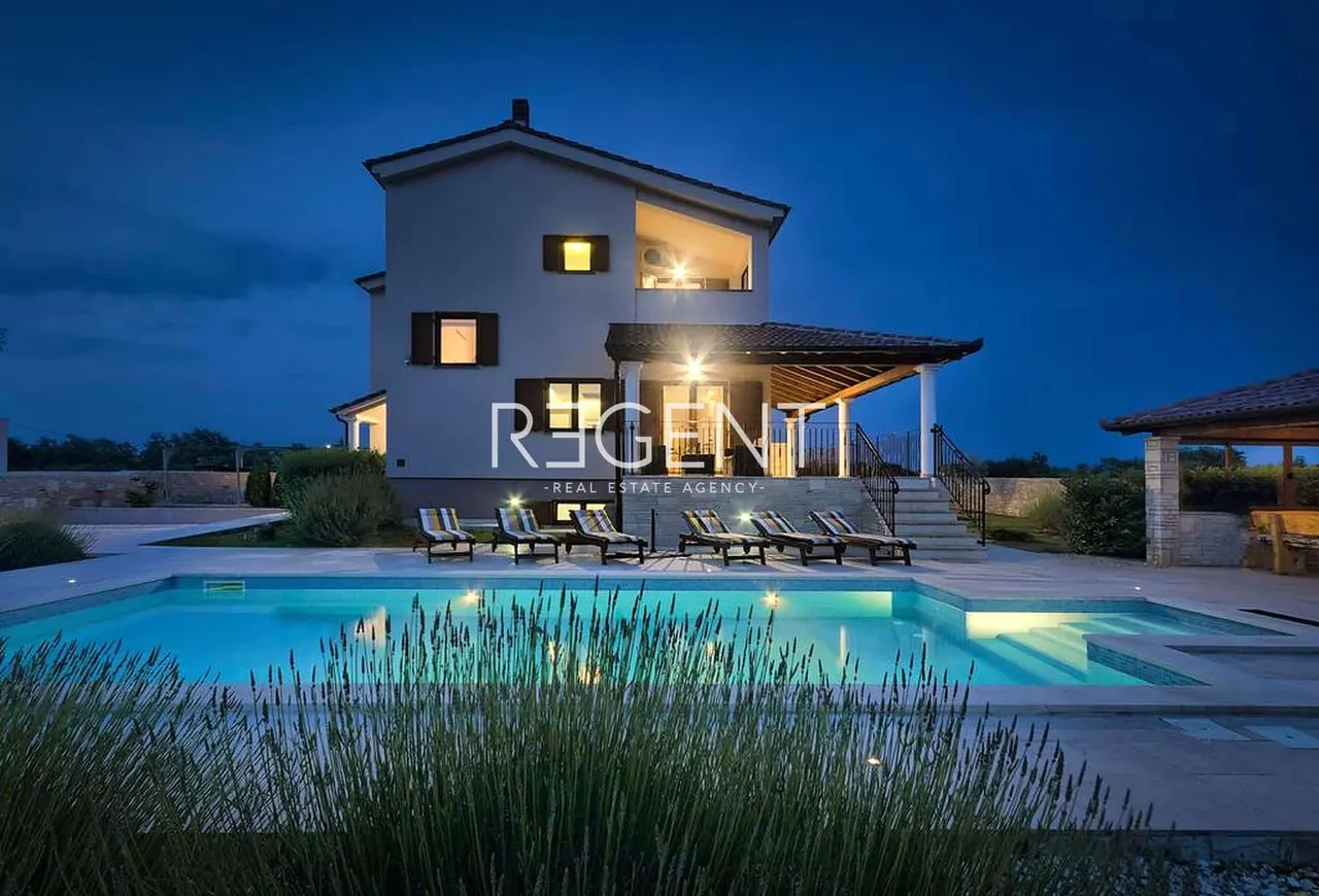Istria, Pola – Splendida casa familiare di 294 m2