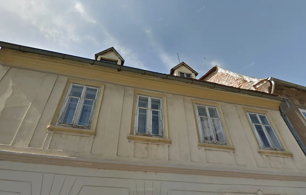 Záhreb, Centrum - Budova na obnovu