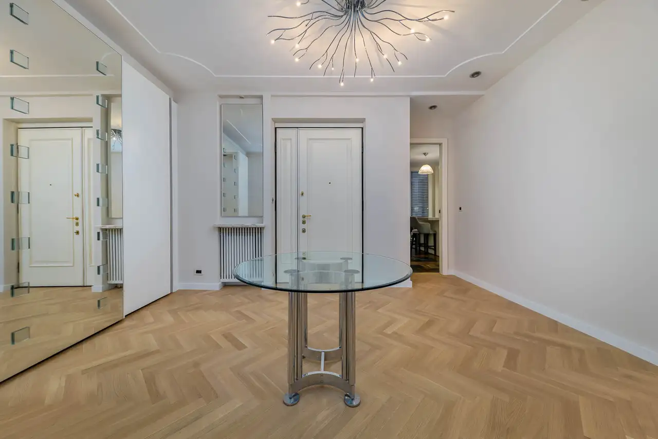 Záhřeb, Náměstí bána Josipa Jelačiće - Čtyřpokojový byt 160 m2 k pronájmu