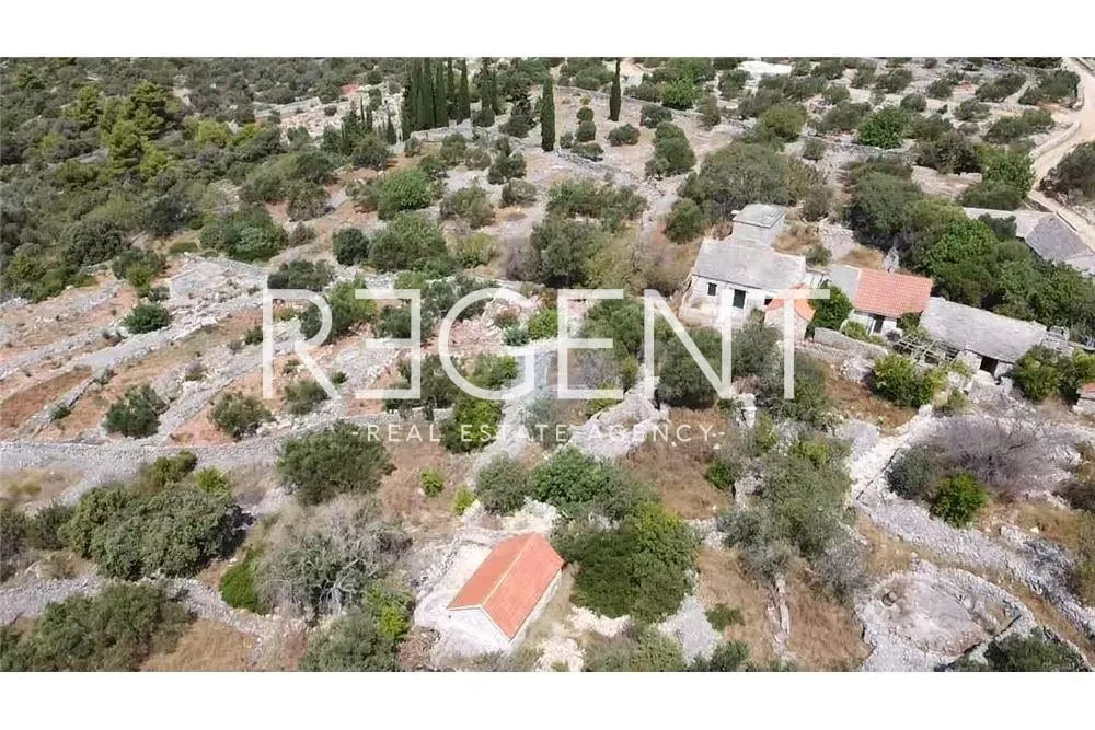 Trogir, Drvenik Veliki - pozemek