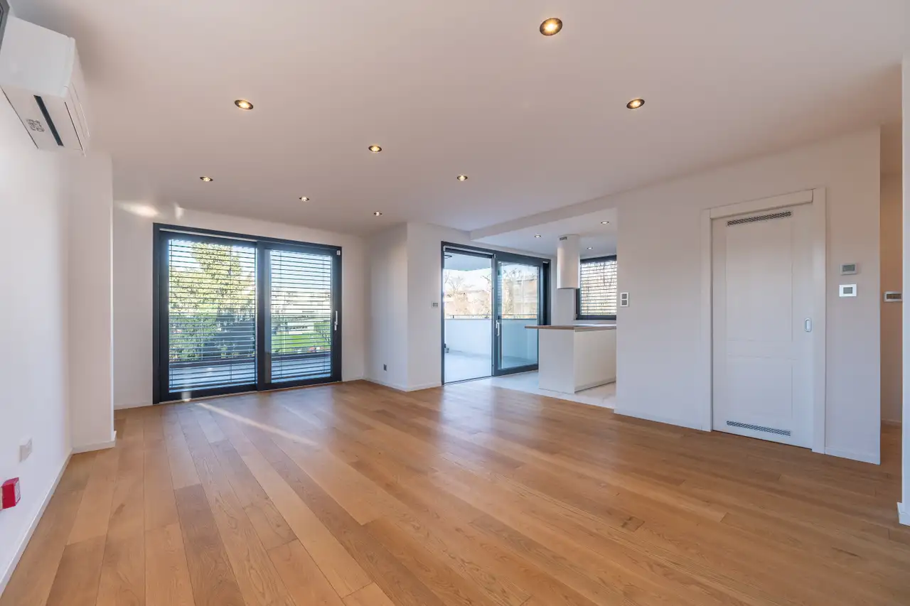 Загреб, Сребрняк – роскошная четырехкомнатная квартира