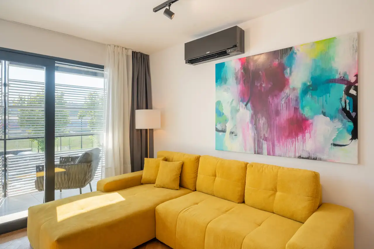 Split, Centar-Luksuzno renoviran trosoban stan u centru Splita