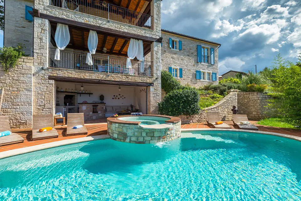 Istrie, Sveti Lovreč – Luxusní kamenná vila