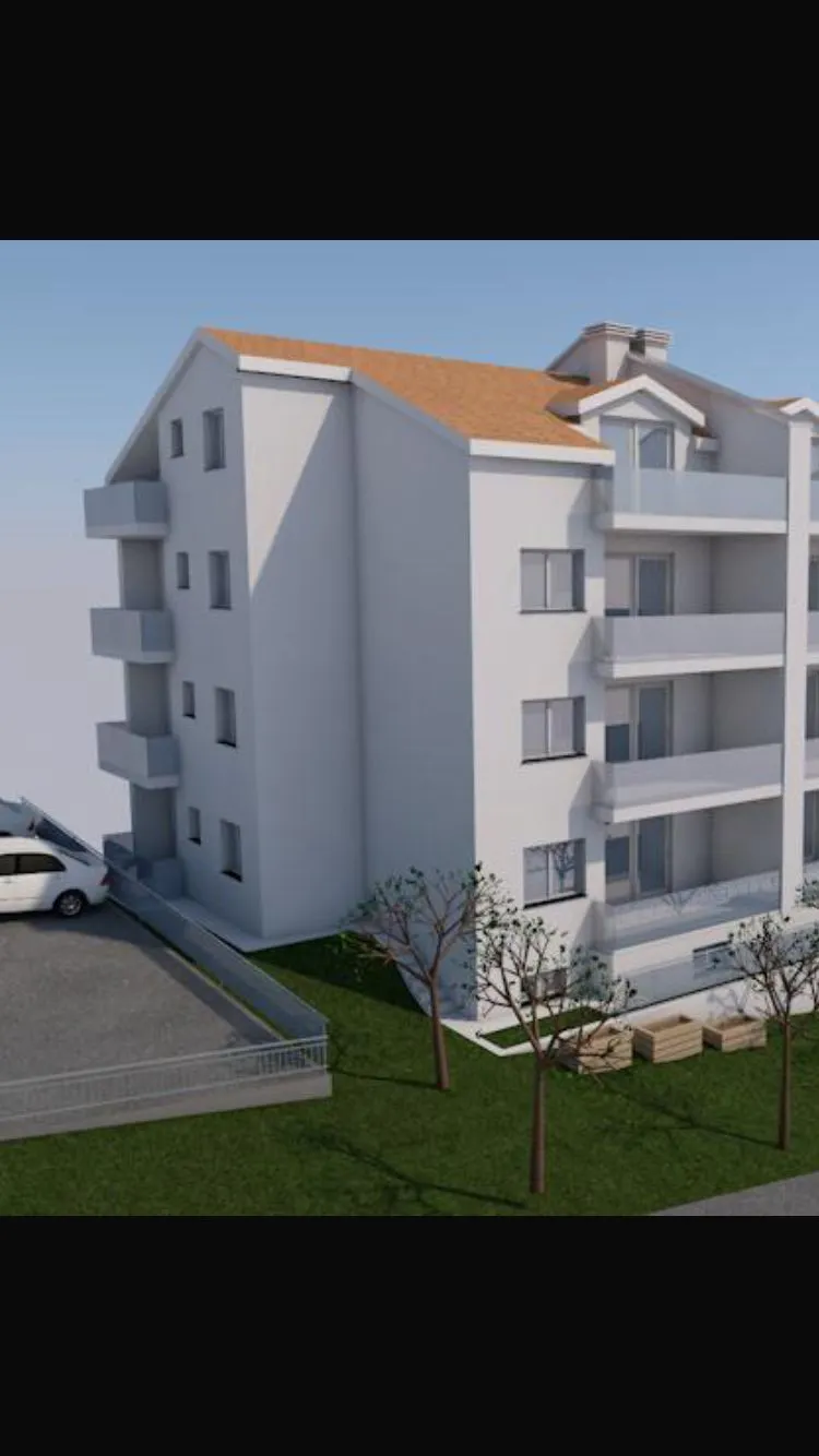 Sinj – Trzypokojowe mieszkanie z balkonem 87 m2