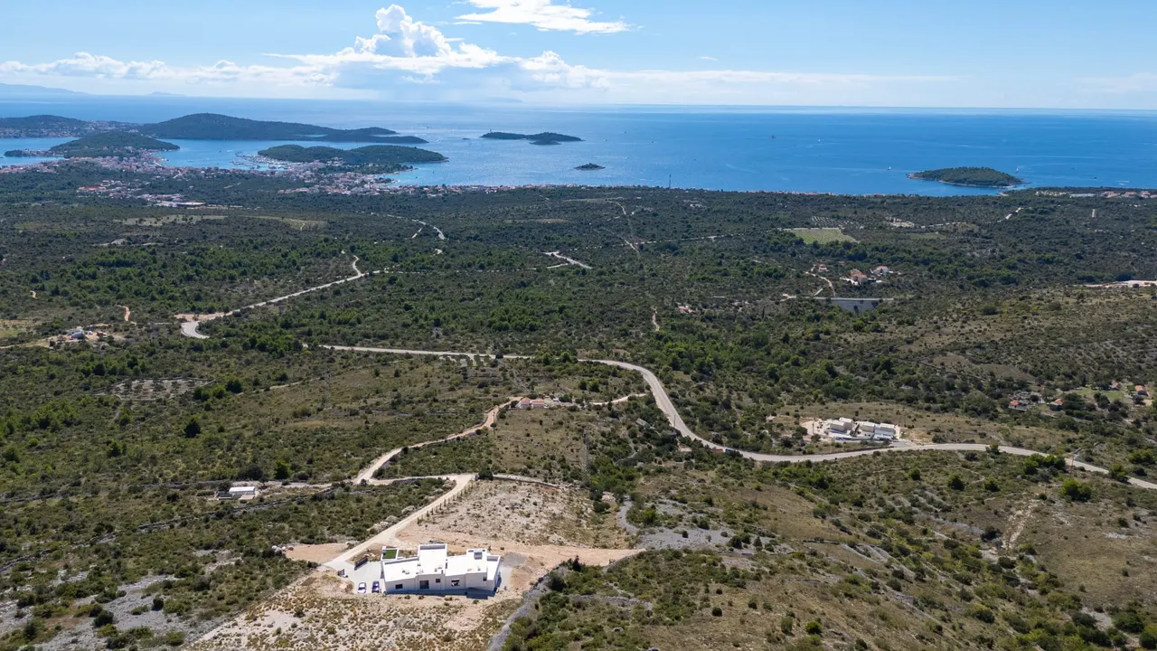 Šibenik, Rogoznica - Atraktívny stavebný pozemok s výhľadom na more 5258 m2