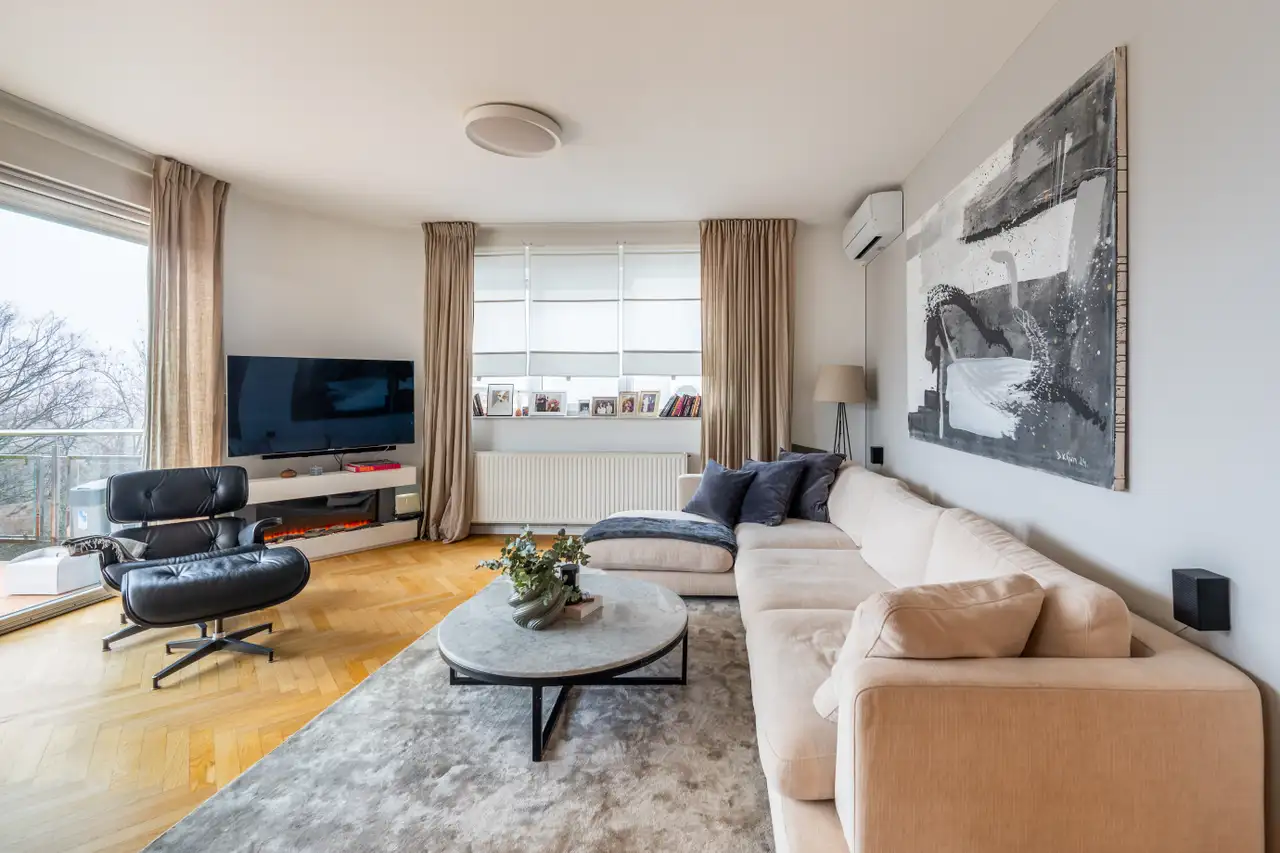 Zagreb, Šestine - Trosoban moderan stan sa pogledom na zelenilo