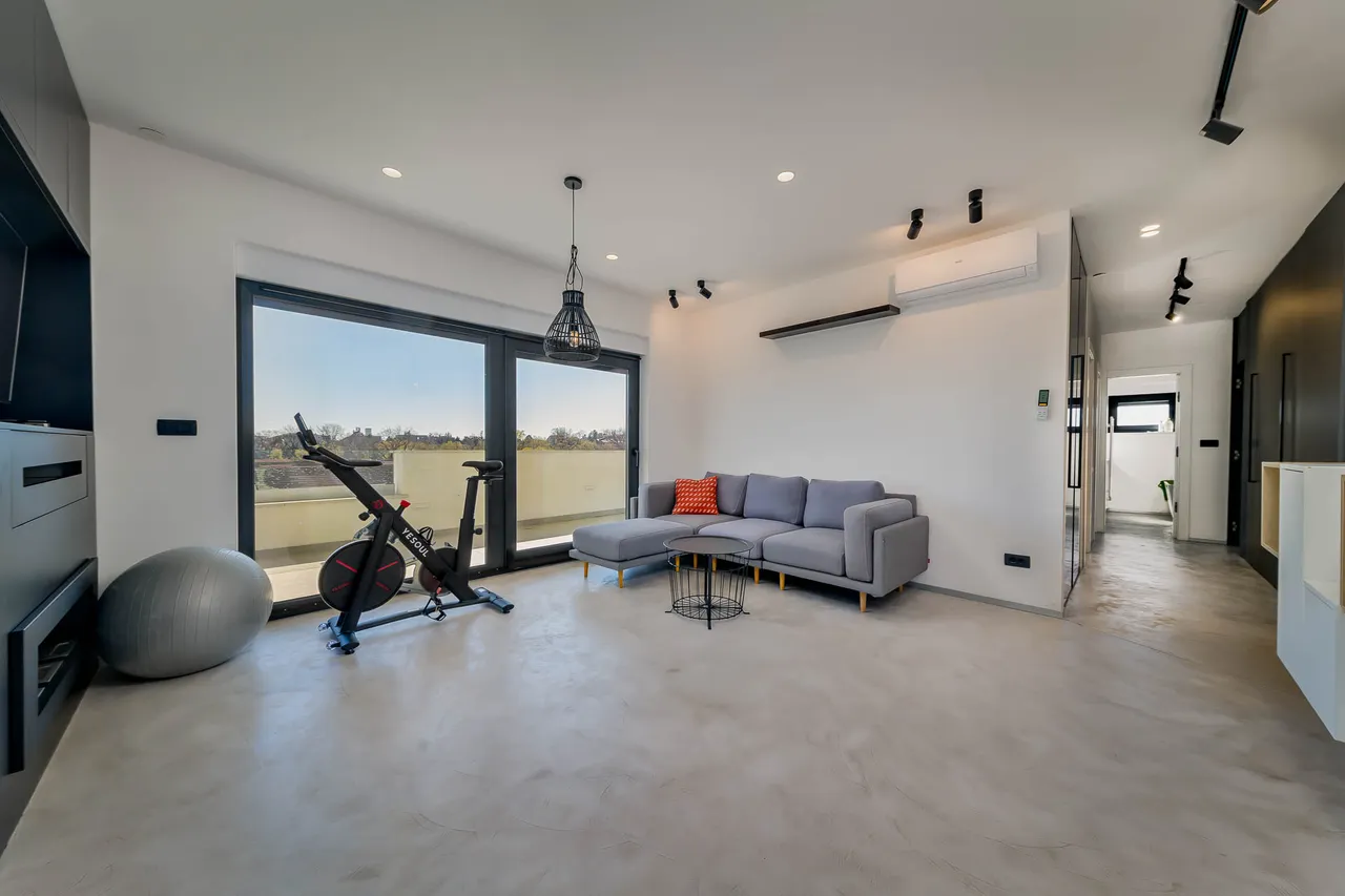 Zagrzeb, Remete: Luksusowy penthouse 105m2 do wynajęcia