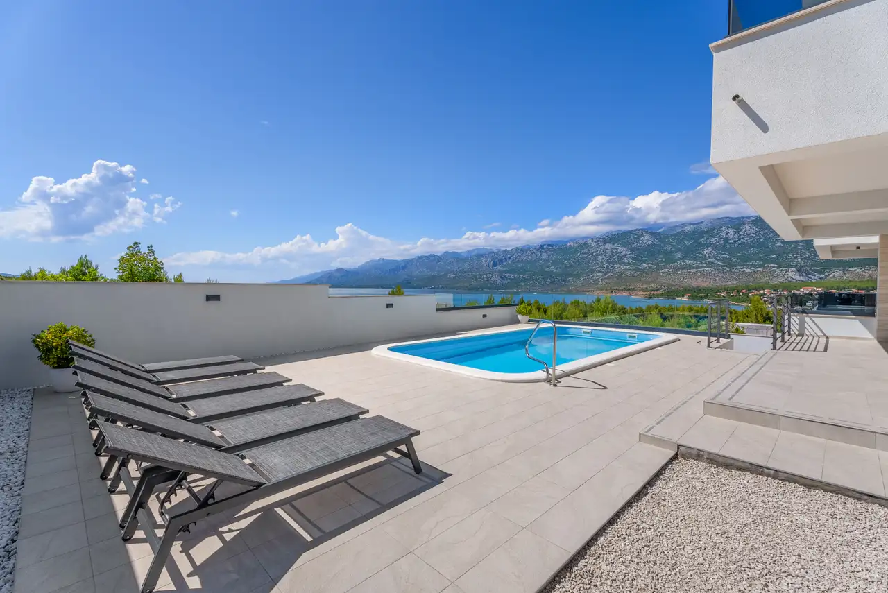 Zadar, Rovanjska - Newly built villa with a pool and sea view