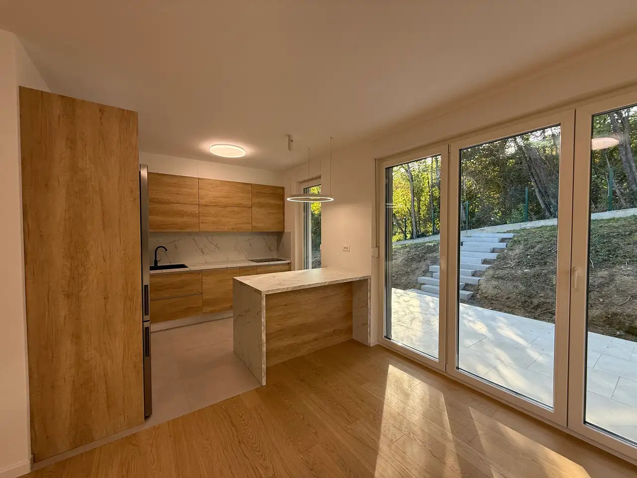 Záhřeb, Gračani – čtyřpokojový byt s garáží