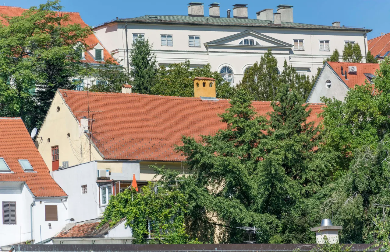 Záhreb, Horné mesto - Jedinečný barokový zámok v hornom meste