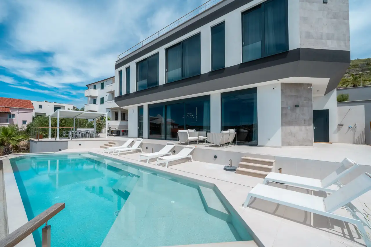 Šibenik, Rogoznica - Villa di lusso con vista panoramica sul mare, piscina riscaldata e jacuzzi