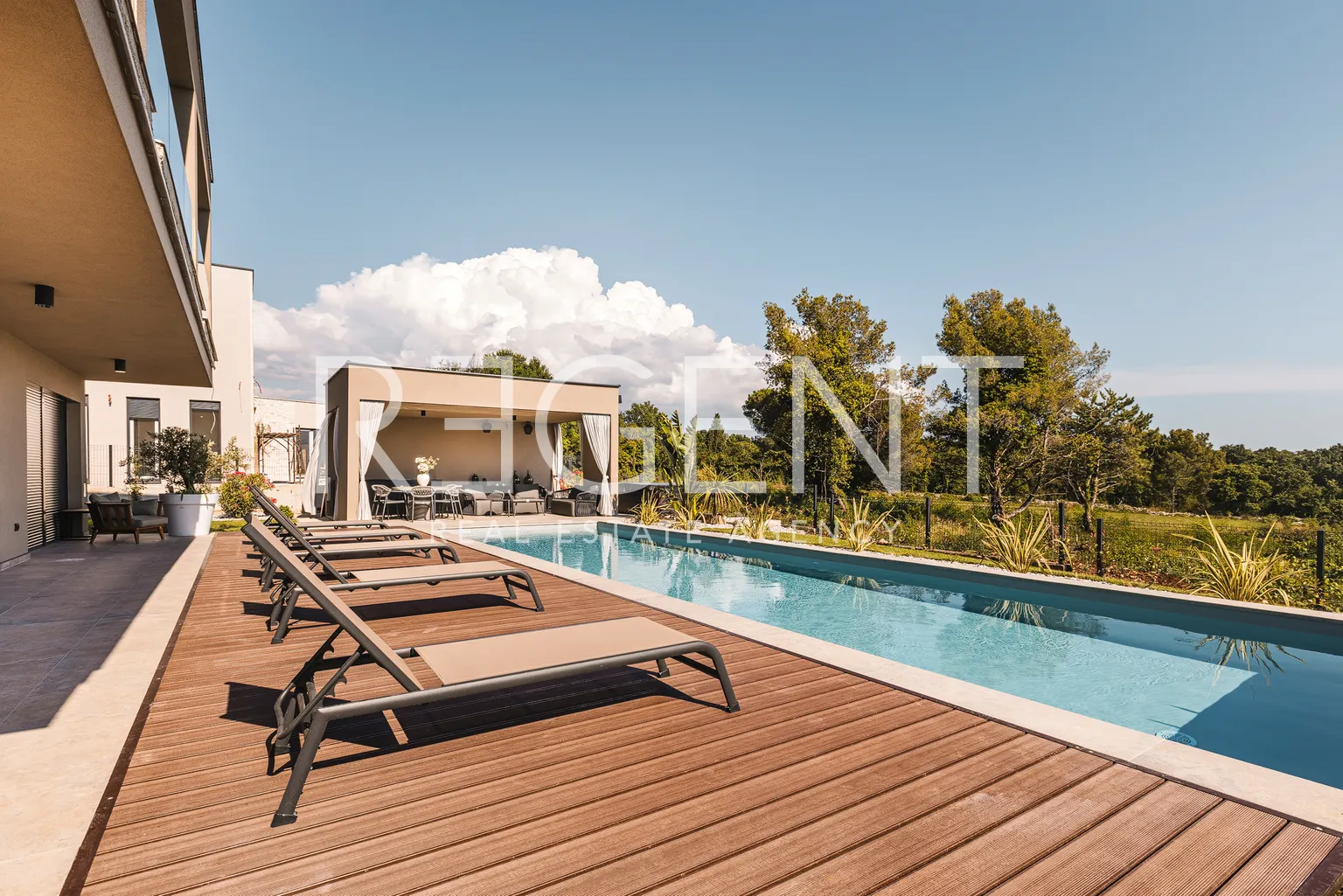 Istra, Vabriga – Moderna vila s bazenom u blizini mora