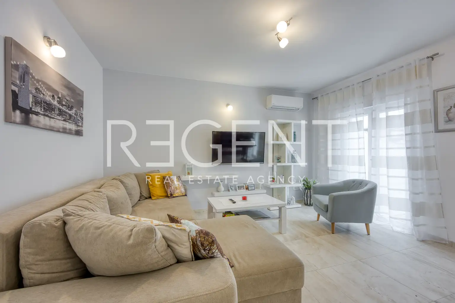 Poreč, Vežnaveri – Maison avec deux appartements