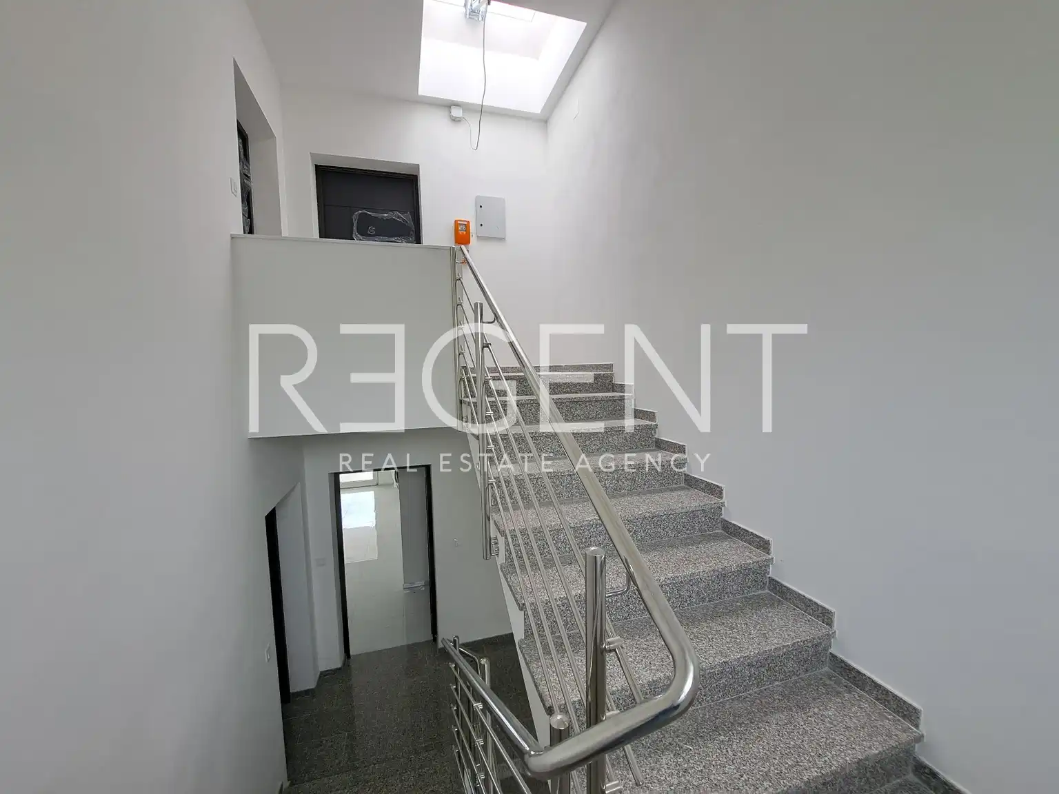 Novi Vinodolski - Appartement moderne de trois pièces dans un endroit calme 67 m2