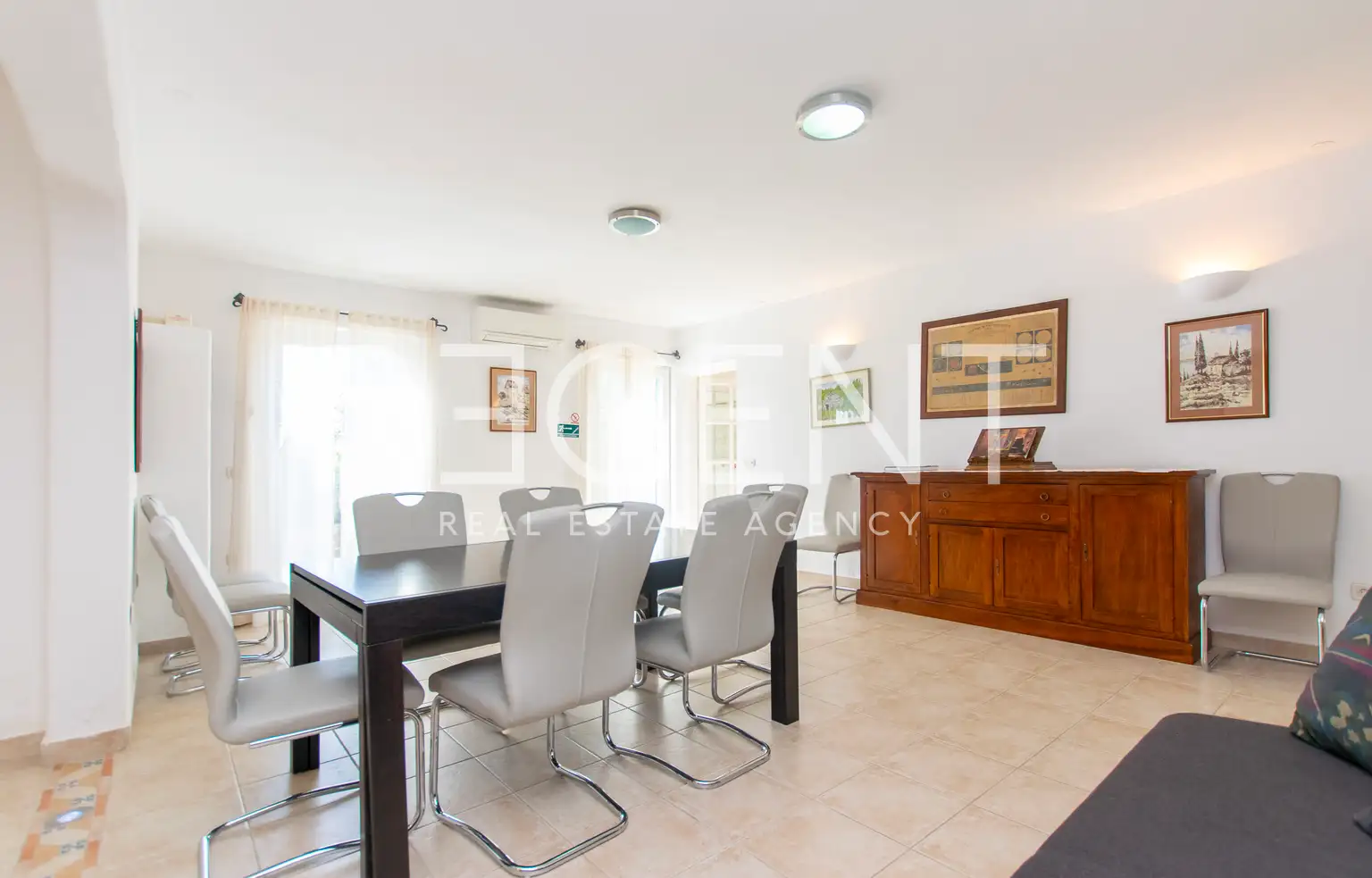 Brač, Mirca - kamenná vila s výhľadom na more, 300m2