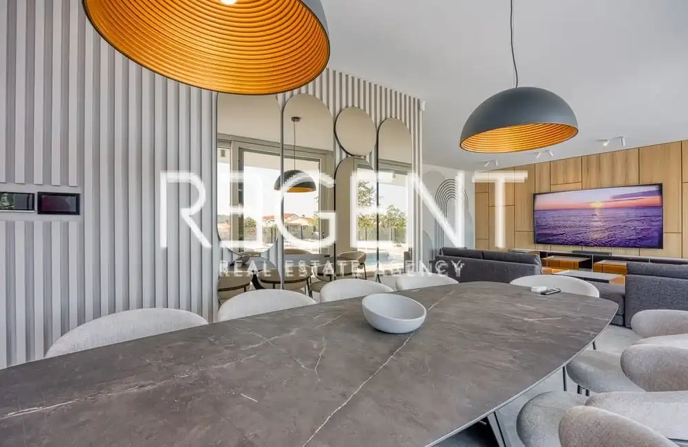 Istra, Rovinj - Ekskluzivna vila s bazenom 178 m2