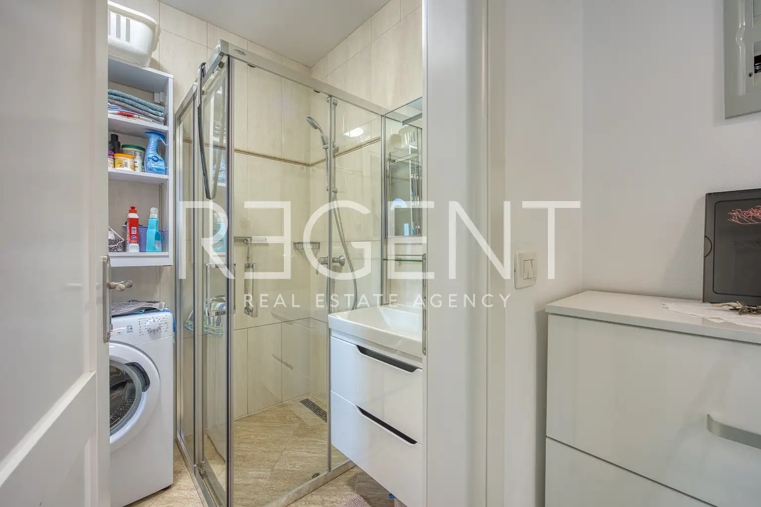 Poreč, Vežnaveri – Maison avec deux appartements