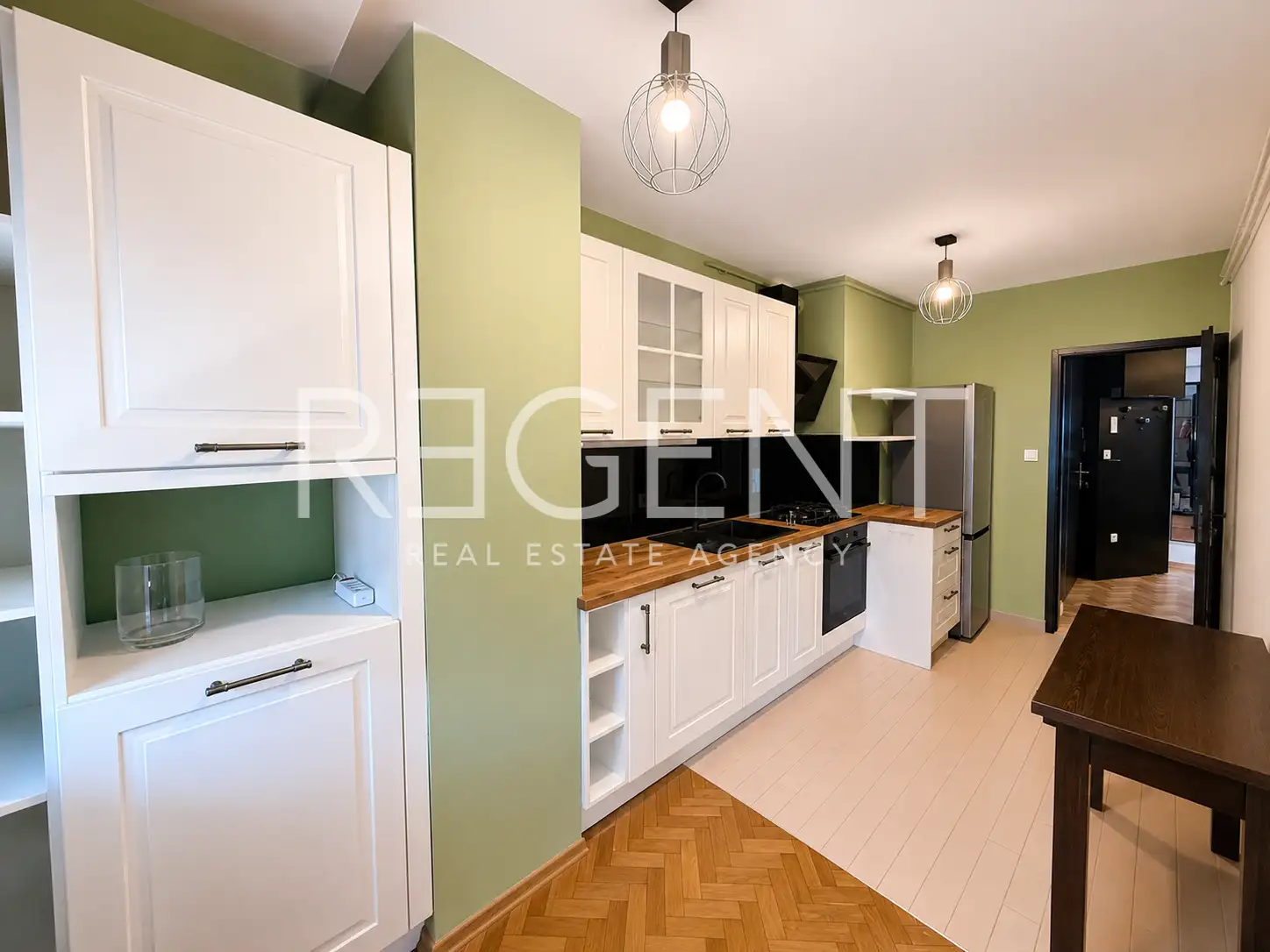 Zagreb, Lašćina-prenájom, byt 80 m², trojizbový, zrekonštruovaný, loggia, parkovanie