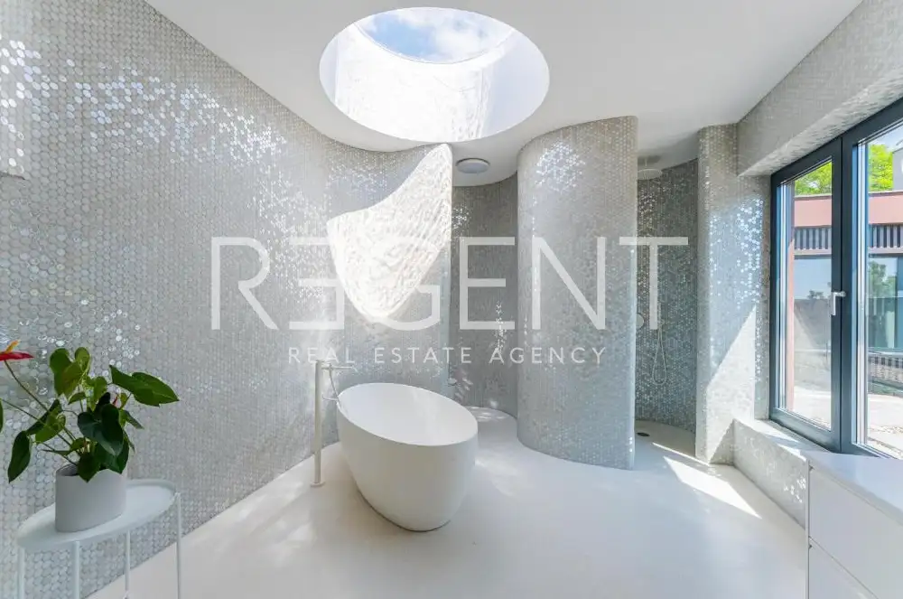 Zagreb, Šestine – Moderna obiteljska vila s bazenom