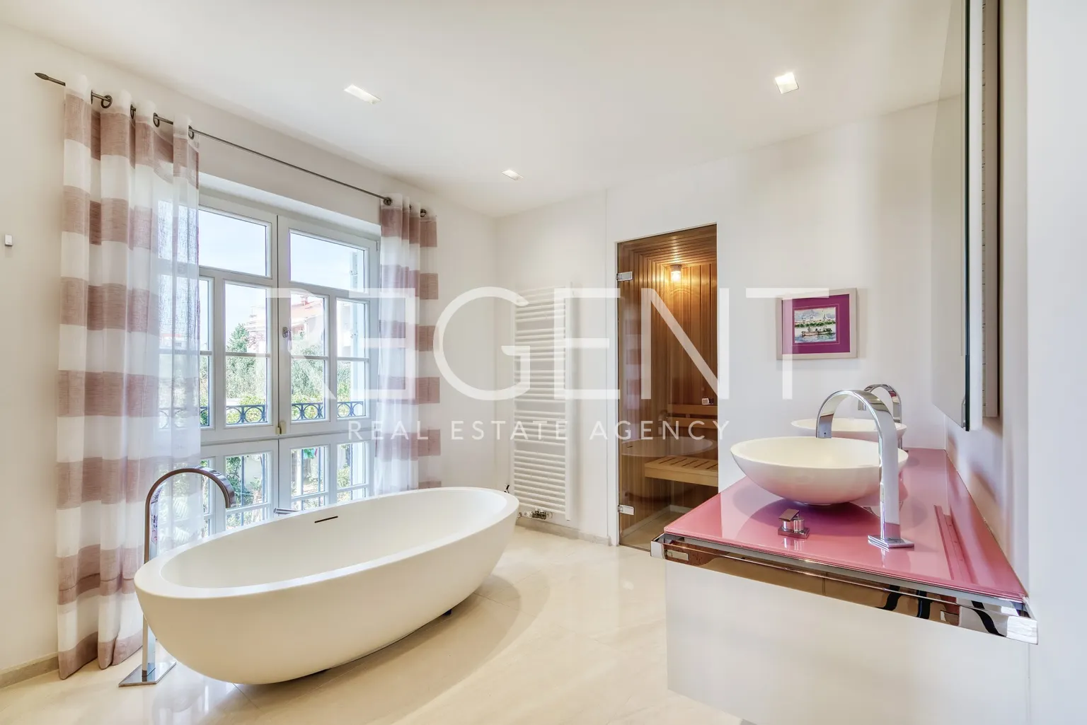 Zadar - Luksuzna vila prvi red uz more 210 m2
