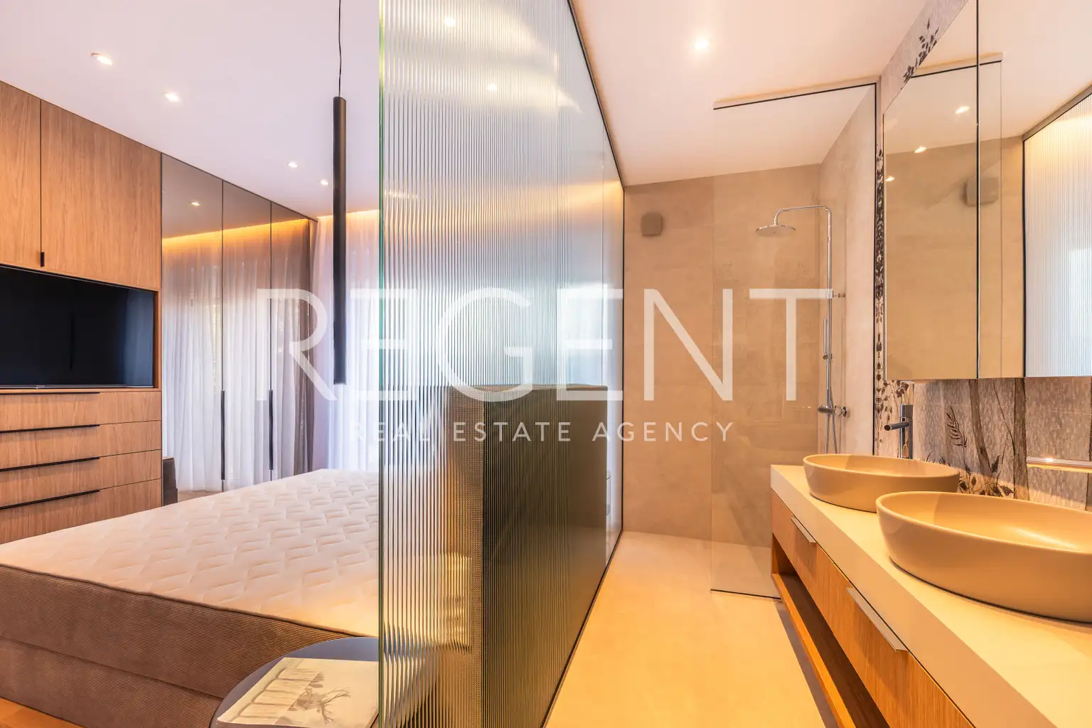 Zagreb, Srebrnjak - moderan trosoban stan s terasom