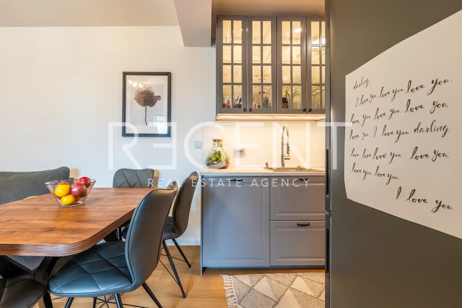 Zagreb, Voltino - Renoviran trosoban stan