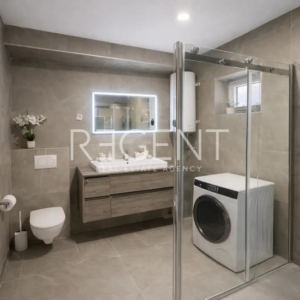 Pelješac, Orebić - Kuća s vrtom i tri stambene jedinice