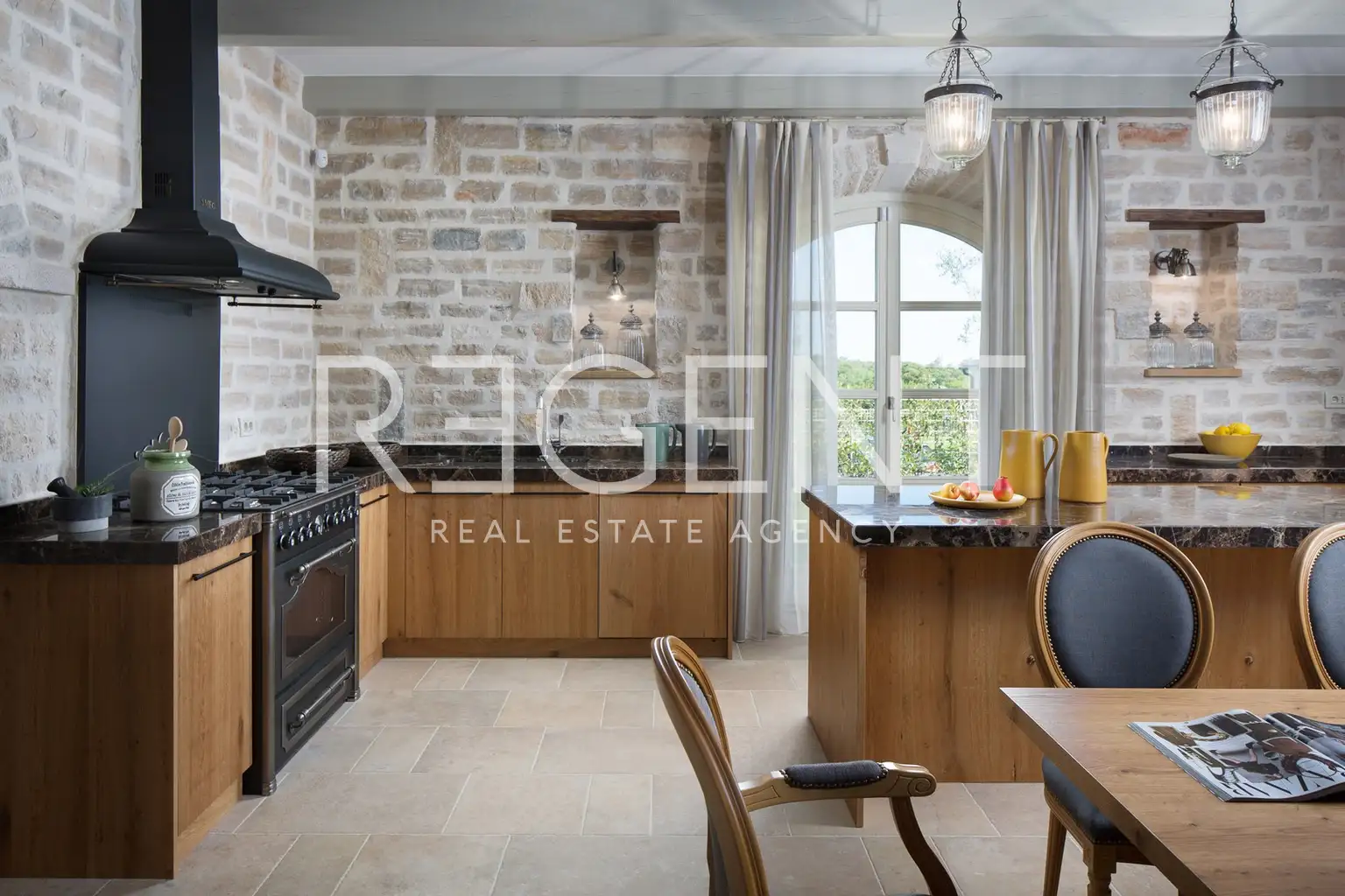 Istria, Poreč - Luxurious authentic villa in a prime location