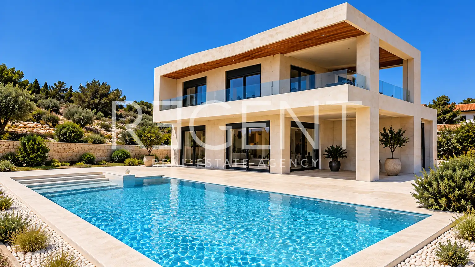 Villa 550 m², piscine, vue sur mer, 200 mètres de la mer — Ražanj