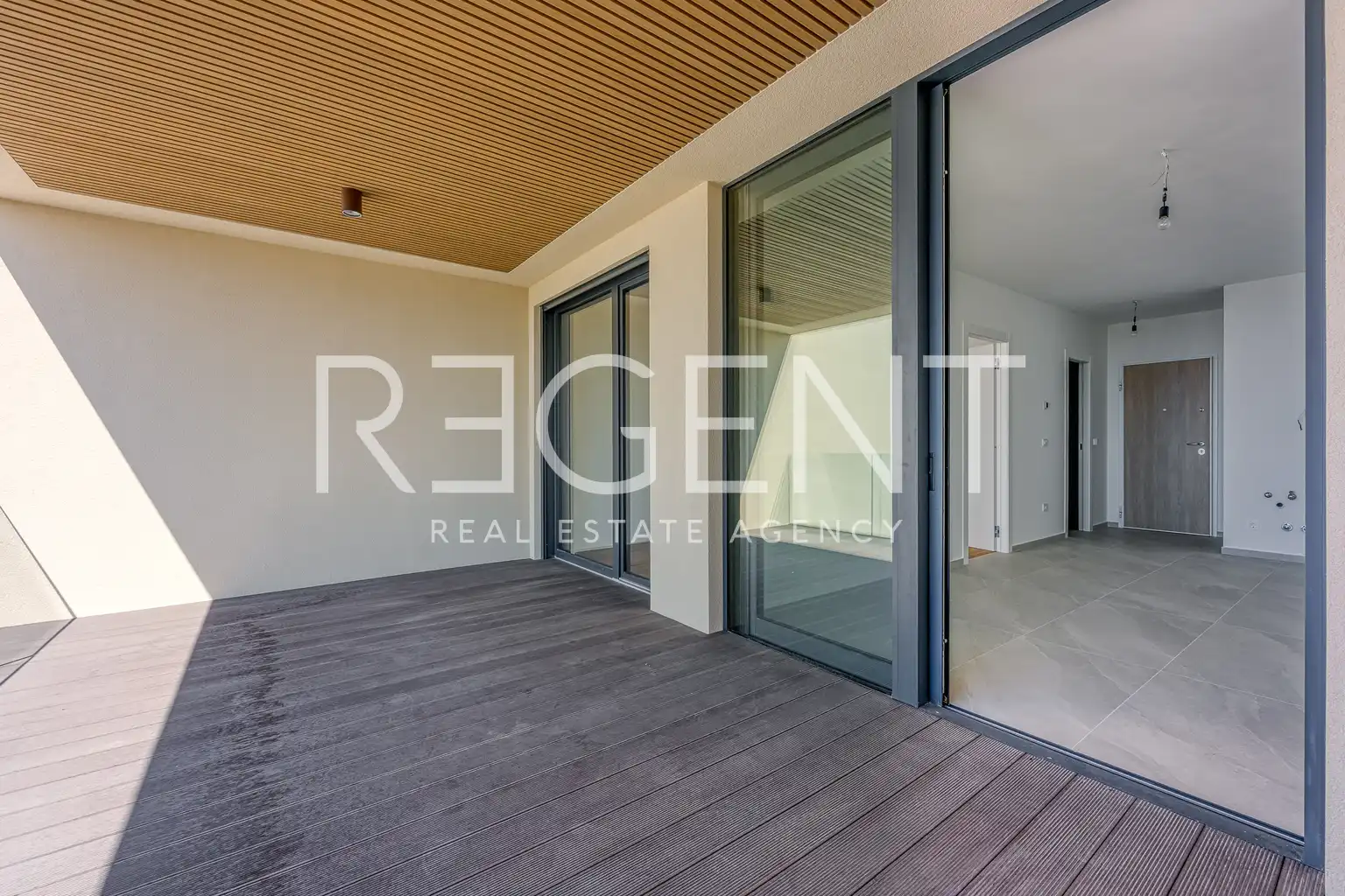 Istrie, Novigrad - Třípokojový apartmán v luxusním rezidenčním komplexu 225 m2
