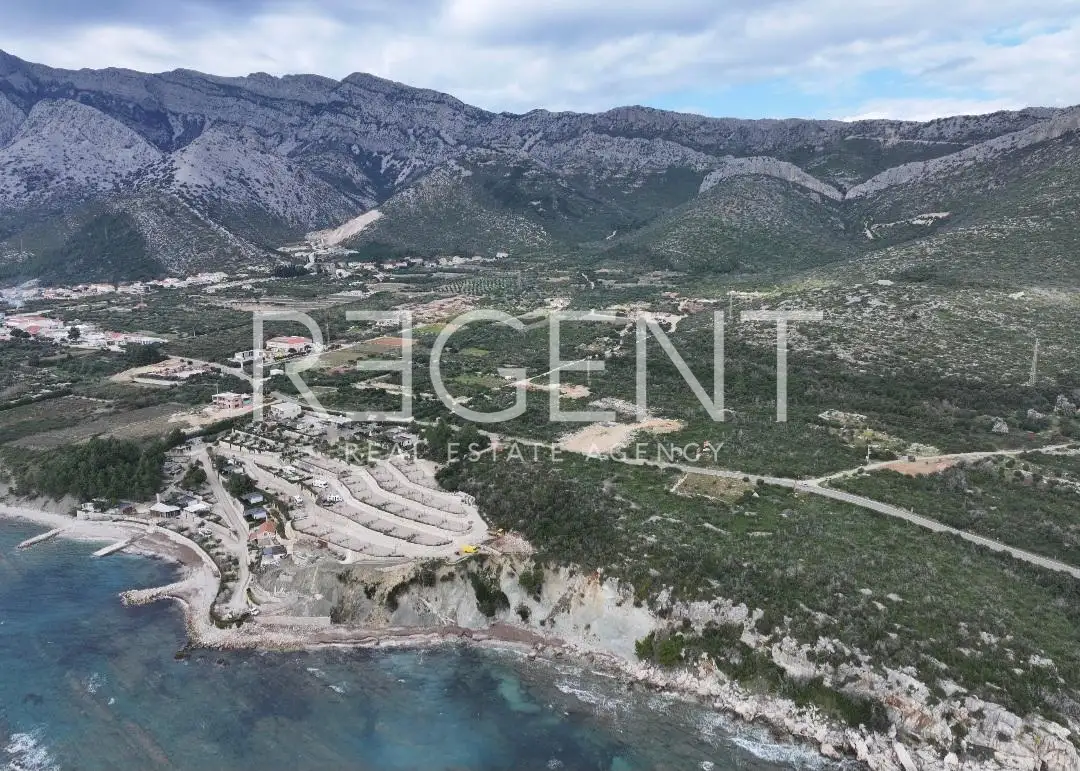 INVESTIČNÍ PŘÍLEŽITOST – ZEMĚDĚLSKÉ POZEMKY U MAGISTRÁLY