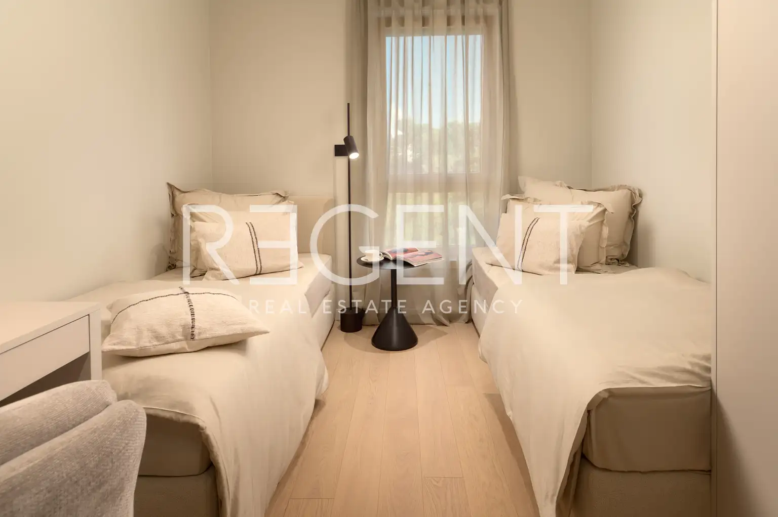 Split, Žnjan - Dvojizbový byt s loggiou a výhľadom na more