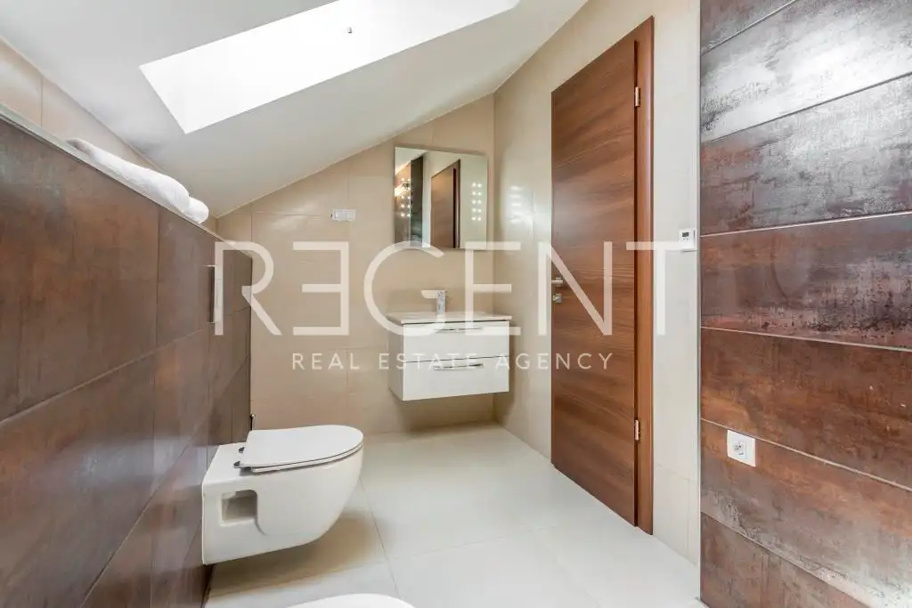 Podstrana - Trojizbový byt s terasou