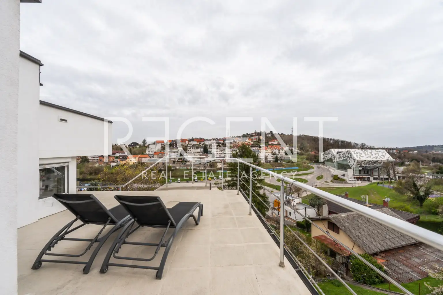 Zagreb, Gračani – obiteljska kuća s pogledom