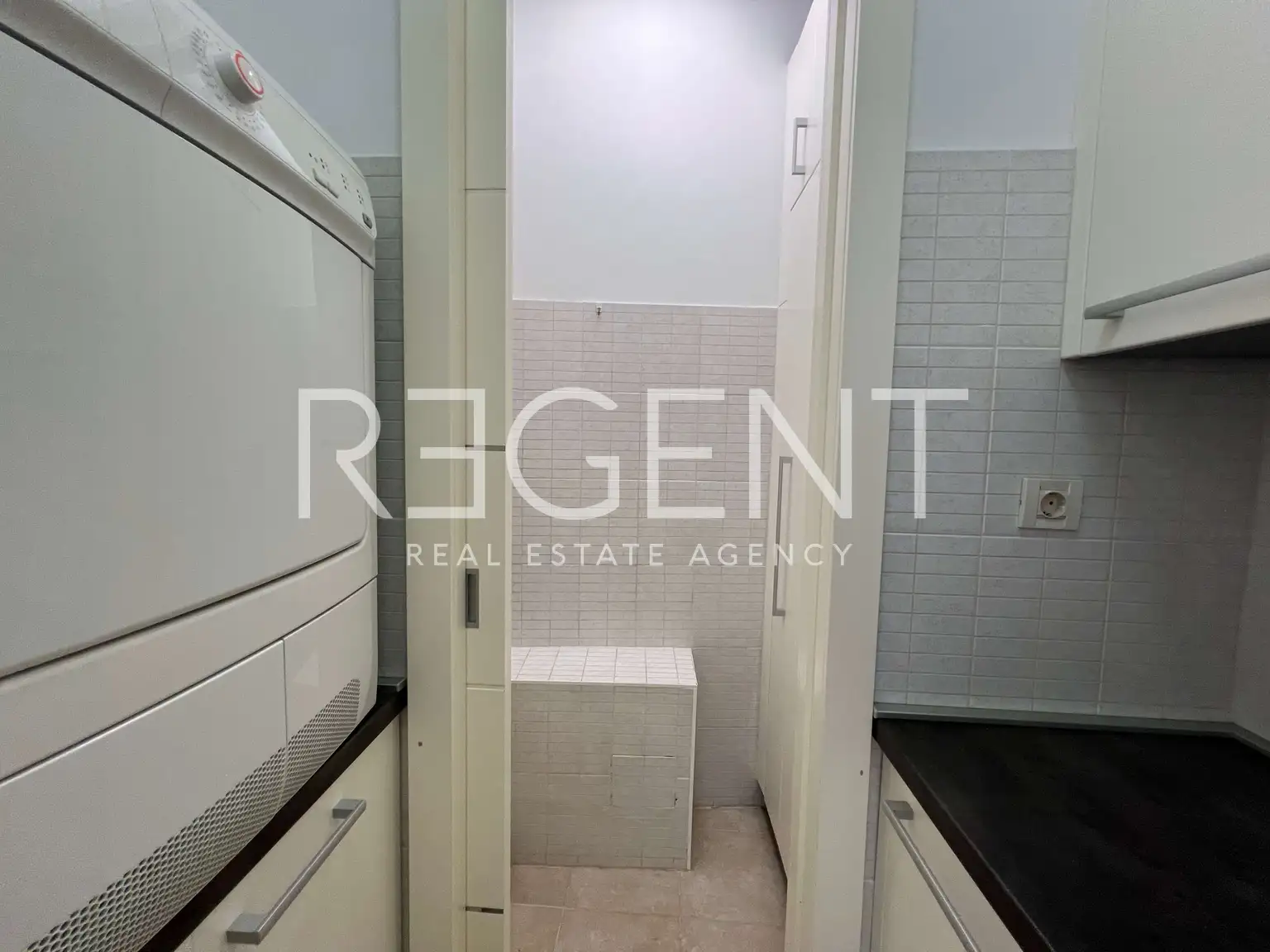 Zagreb, Srebrnjak – Geräumige Vierzimmerwohnung mit Garten zu vermieten