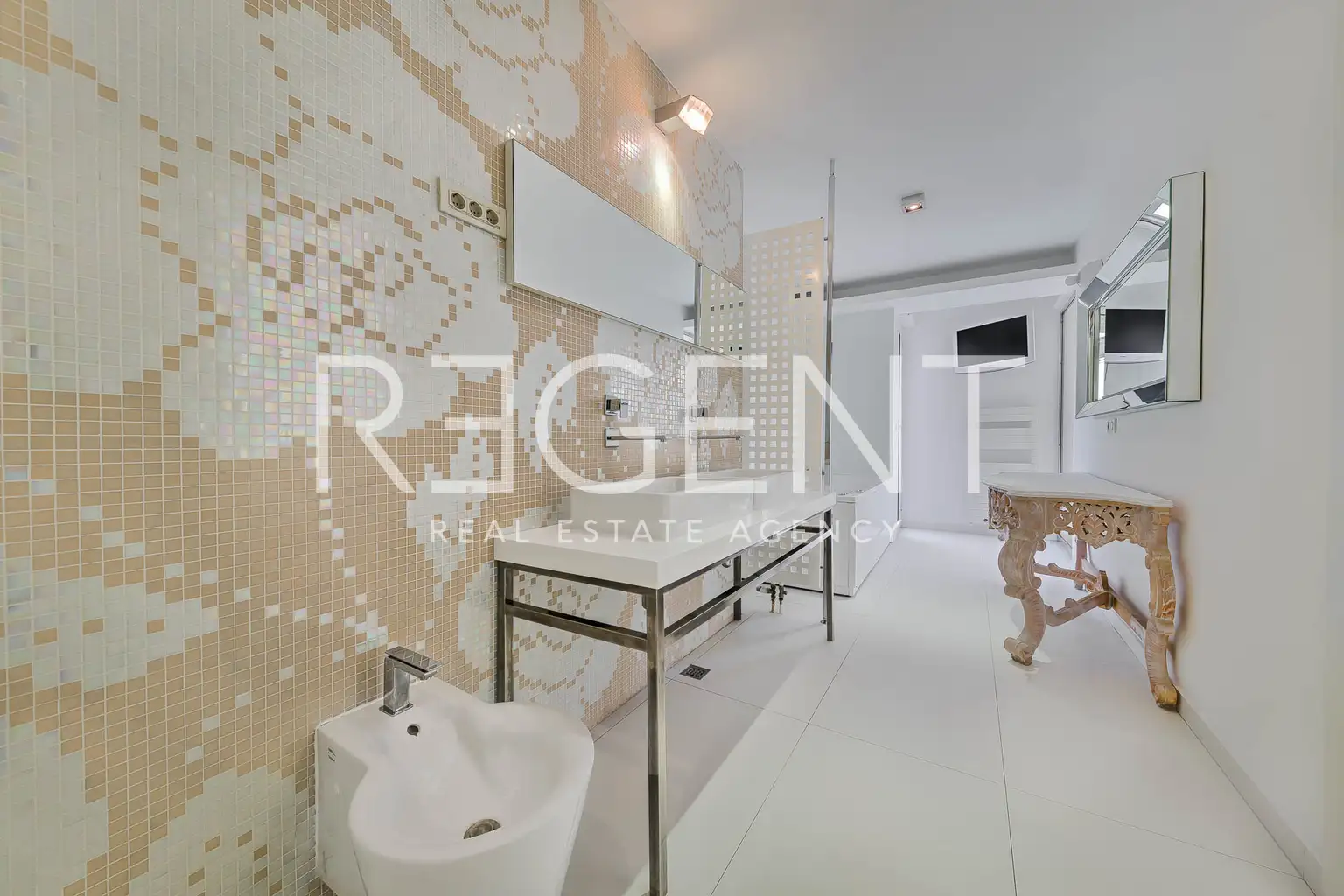 Zagreb, Dežmanova - Ekskluzivan dvoetažan penthouse u centru grada