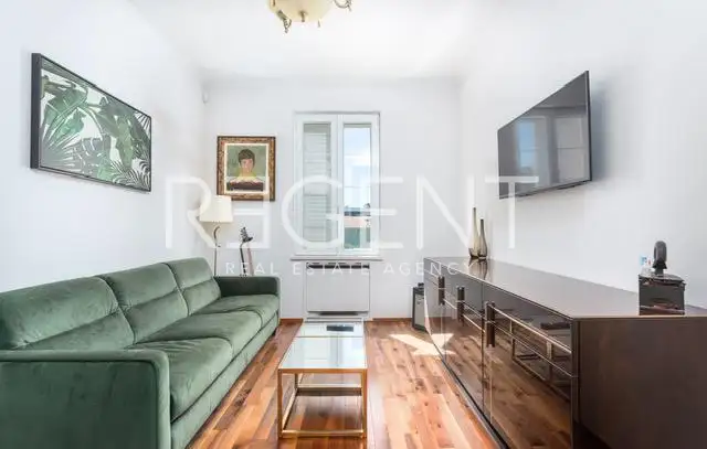 Rovinj - luxury villa with a pool, first row to the sea