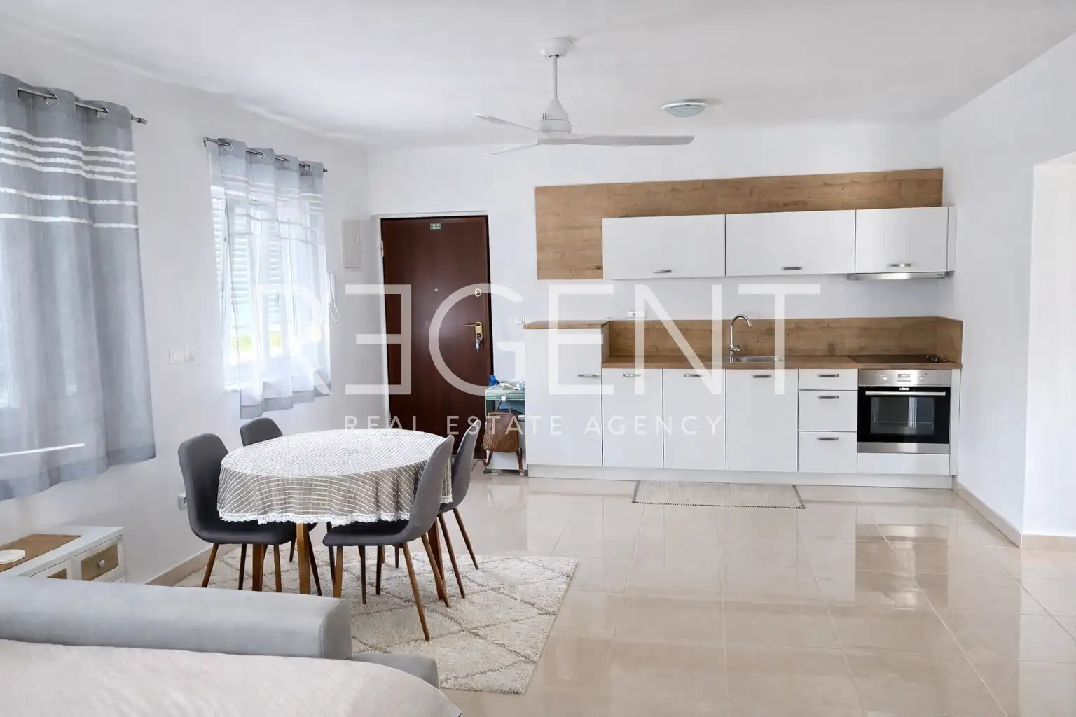 Zadar, Petrčane - Dvosoban stan s vrtom i terasom