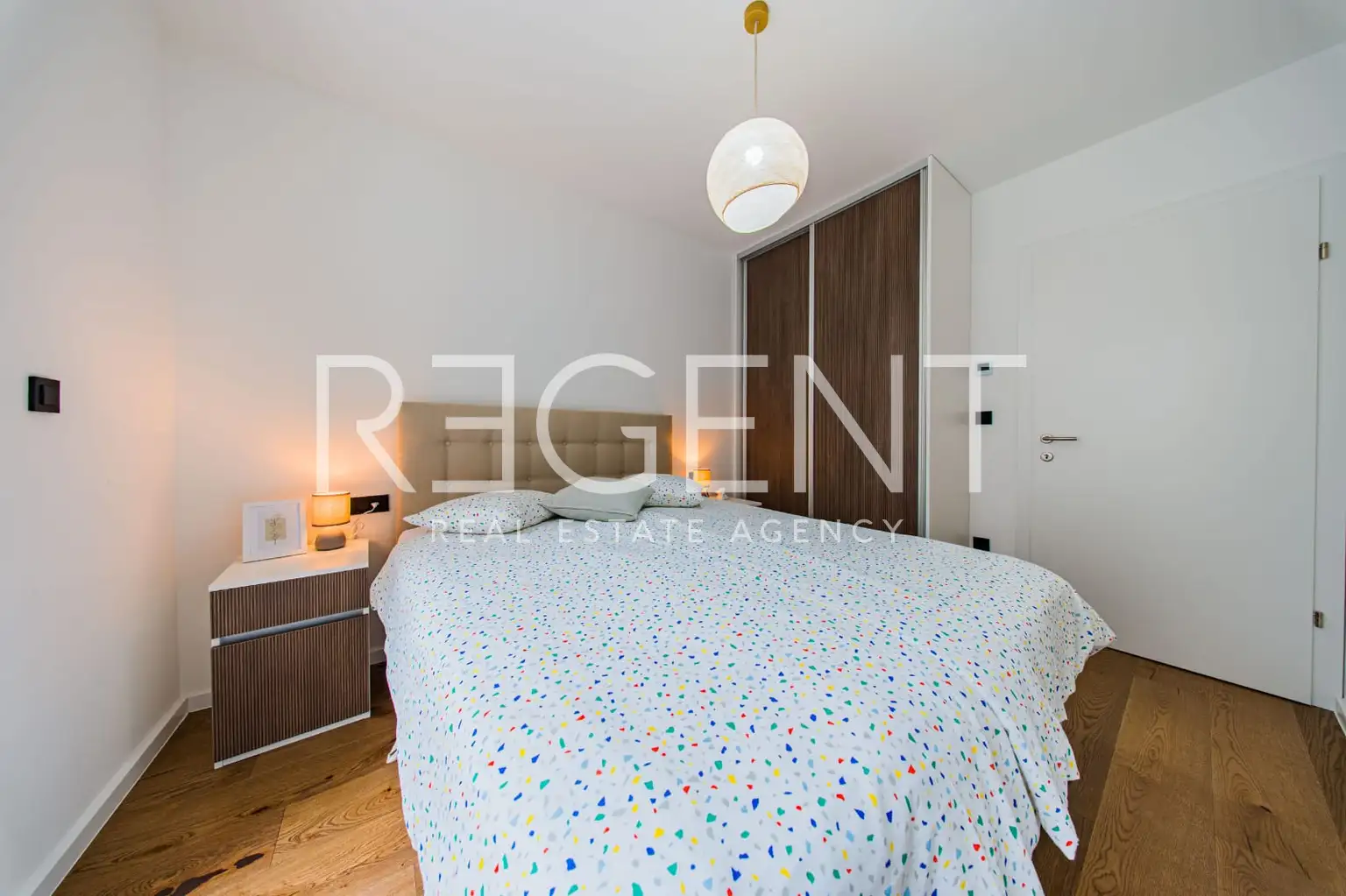 Stan 43 m² za najam, Trešnjevka — namješten, lođa, 2S